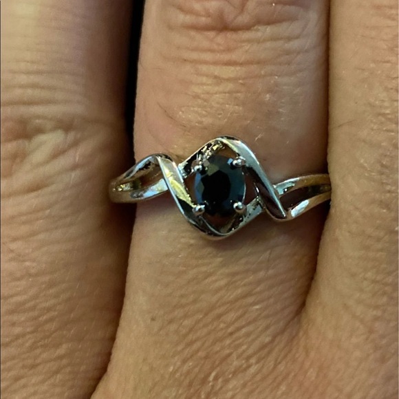 🚨🚨ALL RINGS BUY ONE GET ONE HALF OFF OF EQUAL OR LESSER VALUE 🚨🚨 - Picture 2 of 2